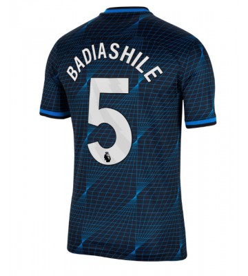 Maillot de foot Chelsea Benoit Badiashile #5 Extérieur 2023-24 Manches Courte